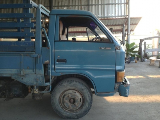 6ล้อ KS22 เครื่อง110แรง 4BD1 ยางดี หัวสวย คัทรีสวย กะบะพื้นสแตนเลส ติดต่อ.0861237456 คุณไก่