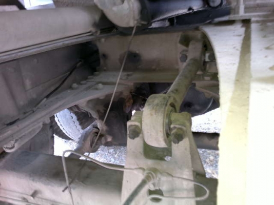 รถอิซูซุ 10 ล้อ บรรทุกน้ำมัน 175 แรงม้า สนใจติดต่อ 081 - 6079515 รถอิซูซุ 10 ล้อ บรรทุกน้ำมัน 175 แรงม้า สนใจติดต่อ 081 - 6079515