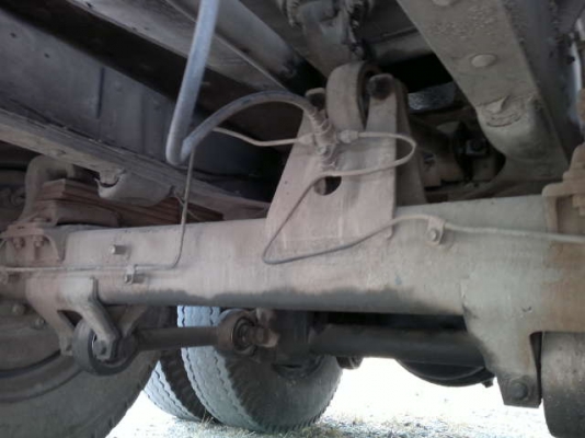 รถอิซูซุ 10 ล้อ บรรทุกน้ำมัน 175 แรงม้า สนใจติดต่อ 081 - 6079515 รถอิซูซุ 10 ล้อ บรรทุกน้ำมัน 175 แรงม้า สนใจติดต่อ 081 - 6079515