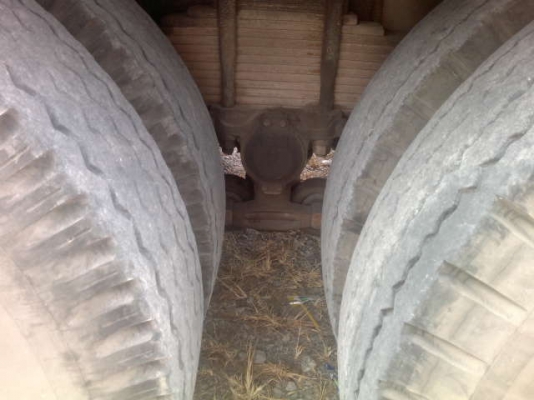 รถอิซูซุ 10 ล้อ บรรทุกน้ำมัน 175 แรงม้า สนใจติดต่อ 081 - 6079515 รถอิซูซุ 10 ล้อ บรรทุกน้ำมัน 175 แรงม้า สนใจติดต่อ 081 - 6079515