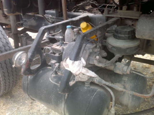 รถอิซูซุ 10 ล้อ บรรทุกน้ำมัน 175 แรงม้า สนใจติดต่อ 081 - 6079515 รถอิซูซุ 10 ล้อ บรรทุกน้ำมัน 175 แรงม้า สนใจติดต่อ 081 - 6079515