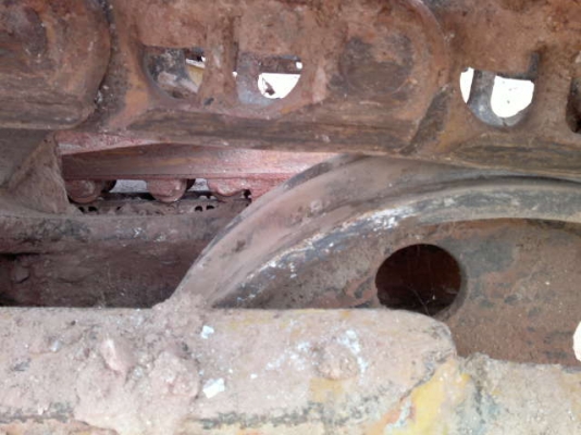 รถแบคโฮ KOMATSU 200 - 5 ( คอนโทนสั้น ) สนใจติดต่อ 081 - 6079515 รถแบคโฮ KOMATSU 200 - 5 ( คอนโทนสั้น ) สนใจติดต่อ 081 - 6079515