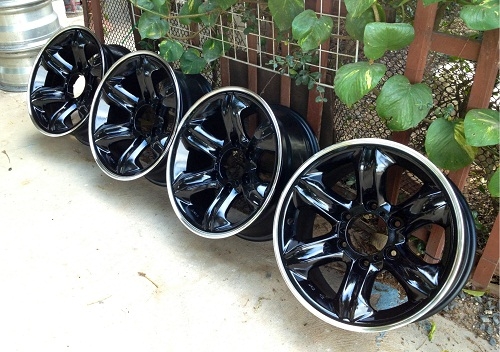 ขายล้อเล็บเหยี่ยวแท้ ดุมเดิมๆ สภาพสวยมาก 11500 บาทครับ