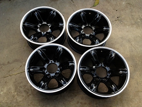 ขายล้อเล็บเหยี่ยวแท้ ดุมเดิมๆ สภาพสวยมาก 11500 บาทครับ