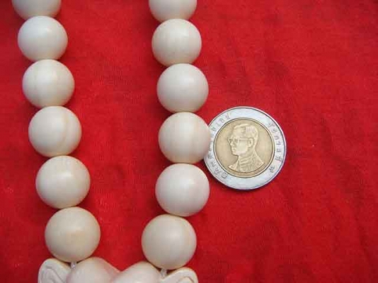 สร้อยงาช้างแบบอลังการ