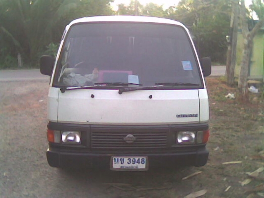 ขายรถตู้นิสสัน URVAN ใช้แก็ส LPG ราคา 85000 บาท โทร 084-4570121 หรือ 084-6252243