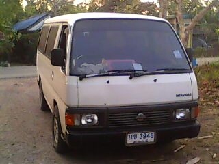 ขายรถตู้นิสสัน URVAN ใช้แก็ส LPG ราคา 85000 บาท โทร 084-4570121 หรือ 084-6252243