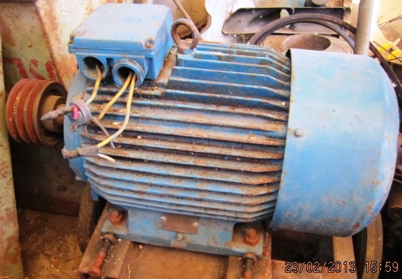 ขายมอเตอร์ไฟฟ้า  3 เฟส 20HP   Made in Porland.ขาย 15,000 บาท.