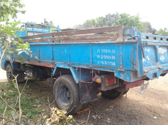 ISUZU TL 110 HP 4BC1 ฝาขาว หกล้อดั๊มพ์ กระบะดั๊มพ์เหล็ก 4 ตันช่วงยาว 4.20 เมตรสภาพดีพร้อมใช้งานได้เลย เครื่องแห้งแรงดีไม่มีเยิ้ม ภายในหัวเก๋งคอนโซลอยู่ครบพร้อม กระบะดั๊มพ์ไม่ผุ ช่วงล่างคัชซีดีไม่บวม ยาง 7.50 ขอบ 16 สภาพดีพร้อมบรรทุกพร้อมใช้งาน เอกสารเล่มท ISUZU TL 110 HP 4BC1 ฝาขาว หกล้อดั๊มพ์ กระบะดั๊มพ์เหล็ก 4 ตันช่วงยาว 4.20 เมตรสภาพดีพร้อมใช้งานได้เลย เครื่องแห้งแรงดีไม่มีเยิ้ม ภายในหัวเก๋งคอนโซลอยู่ครบพร้อม กระบะดั๊มพ์ไม่ผุ ช่วงล่างคัชซีดีไม่บวม ยาง 7.50 ขอบ 16 สภาพดีพร้อมบรรทุกพร้อมใช้งาน เอกสารเล่มท