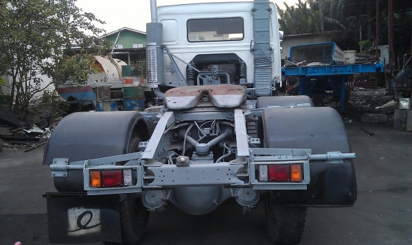 ขายรถหัวลากVOLVO FL10 ทำสีใหม่พร้อมใช้งาน ขายรถหัวลากVOLVO FL10 ทำสีใหม่พร้อมใช้งาน