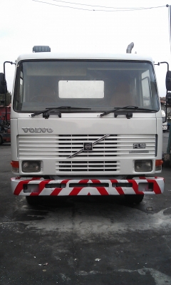 ขายรถหัวลากVOLVO FL10 ทำสีใหม่พร้อมใช้งาน