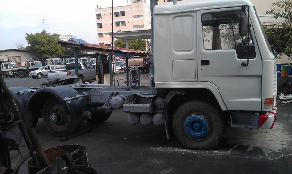 ขายรถหัวลากVOLVO FL10 ทำสีใหม่พร้อมใช้งาน ขายรถหัวลากVOLVO FL10 ทำสีใหม่พร้อมใช้งาน