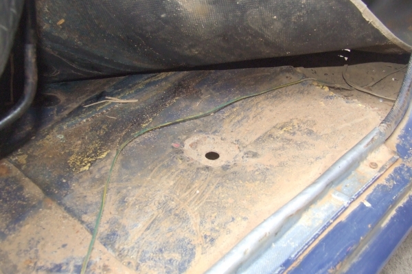 ขาย โตโยต้า Rn20 สติกเกอร์ สภาพดี เครื่องติด ทะเบียนเต็ม ราคาถูก