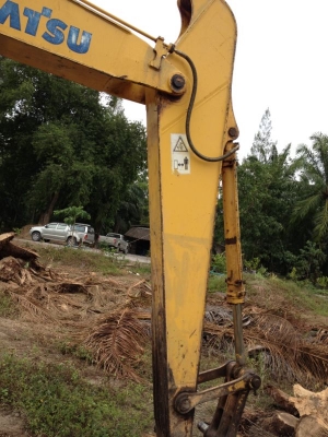 รถแบคโฮ KOMATSU PC 200 - 7 ( รถทำงาน 16000 ซม. ) สนใจติดต่อ 081 - 6079515 รถแบคโฮ KOMATSU PC 200 - 7 ( รถทำงาน 16000 ซม. ) สนใจติดต่อ 081 - 6079515