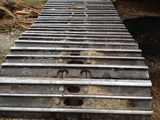 รถแบคโฮ KOMATSU PC 200 - 7 ( รถทำงาน 16000 ซม. ) สนใจติดต่อ 081 - 6079515 รถแบคโฮ KOMATSU PC 200 - 7 ( รถทำงาน 16000 ซม. ) สนใจติดต่อ 081 - 6079515