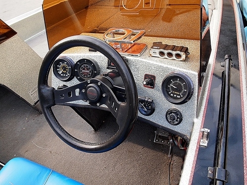 ขายเรือแบส Champion (Made in USA) ลดราคาแล้วครับ