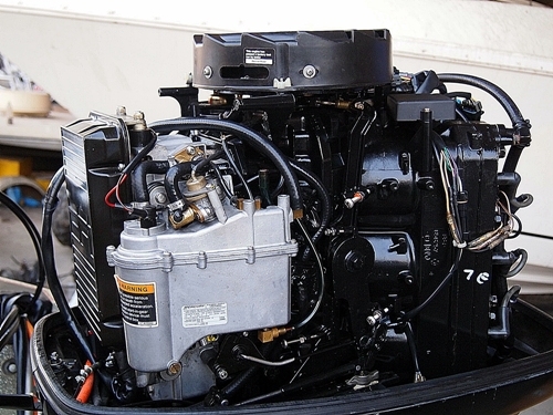 ขายเรือแบส Champion (Made in USA) ลดราคาแล้วครับ