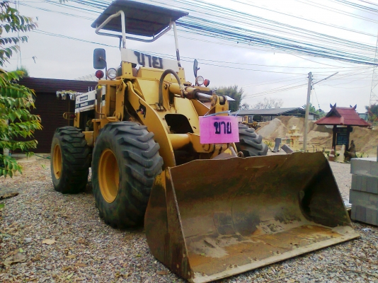 ขายด่วน..รถตัก KOMATSU 515 รถสวยตลอดคัน ตักแรง ได้งานไว ประหยัดน้ำมันเกินคุ้ม.