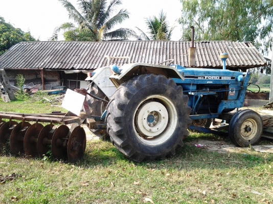 ขายด่วน..รถไถ ฟอร์ด FORD 6600 T1 แถมฟรี ใบดันหน้า และผาน 7 รถสวย ไถไวมาก แรง ประหยัดน้ำมัน สุดคุ้ม.