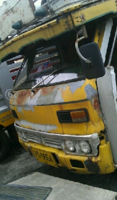 ขาย6ล้อISUZUสองแถวรับจ้าง 75 แรง อยู่จ.ภูเก็ต