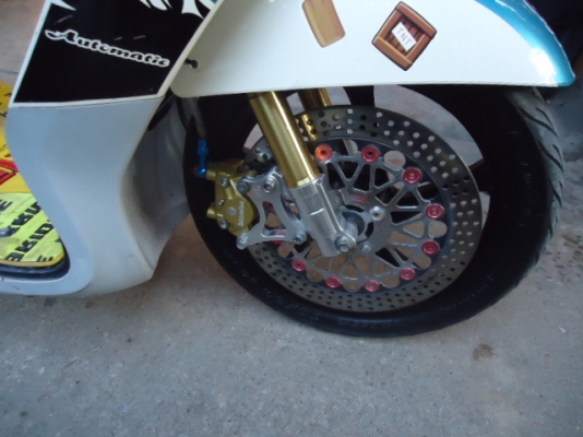 รถแต่ง มิโอ ฟิโน่ สภาพดี สวยๆ แม็กสีดำ รถสีเขียว ขาว ยางใหม่ มีเล่มทะเบียนโอนพร้อม ไม่ขาดต่อ ลดราคา 14,000.- อยู่เชียงใหม่ครับ