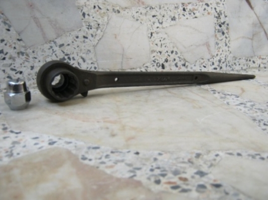 ประแจบล็อกด้ามฟรีเบอร์17-21   TOP  JAPAN