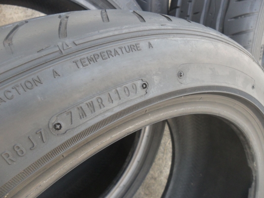 ยาง 225/45ZR18 ปี09 สวยๆ