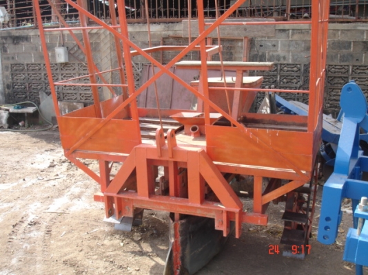 ขายหางปลูกอ้อยของก.แสงยนต์ สองหัว 30เซ็น สนใจโทรสอบถาม 081-8570337 คุณสวน