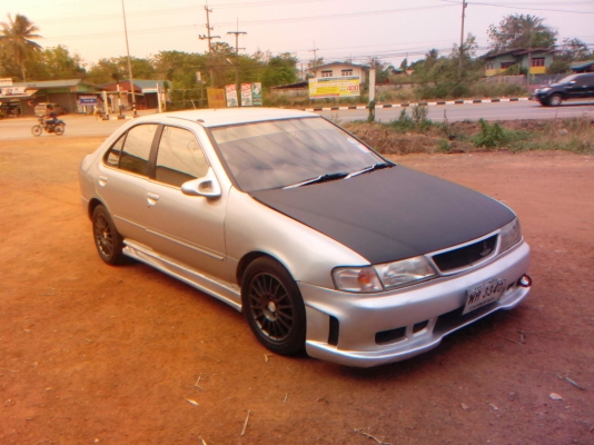 ขายรถสวยครับ SUNNY 1.5 EX SALOON โฉม ไฟชั้นเดียว AUTO