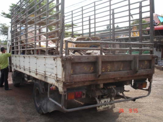 รถ 6 ล้อมิตซู แคนเตอร์ เครื่อง 100แรง ใช้มือเดียวสภาพดี สนใจโทรสอบถาม 081-8570337 คุณสวน