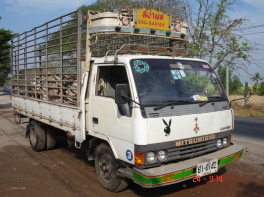 รถ 6 ล้อมิตซู แคนเตอร์ เครื่อง 100แรง ใช้มือเดียวสภาพดี สนใจโทรสอบถาม 081-8570337 คุณสวน
