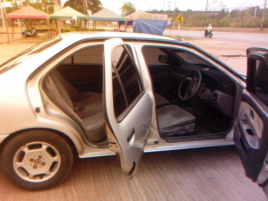 ขายรถสวยครับ SUNNY 1.5 EX SALOON โฉม ไฟชั้นเดียว