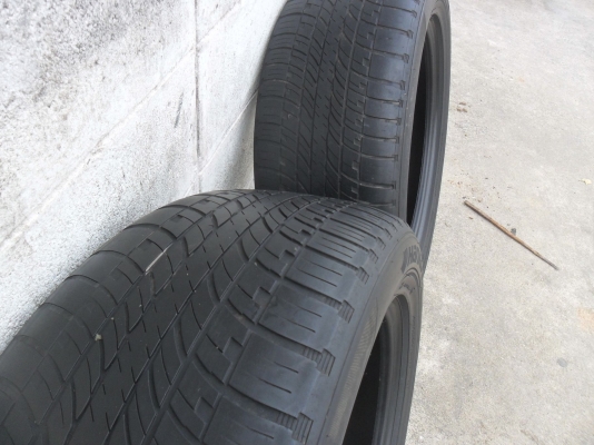 ยาง Hankook 255/50R19 ปี10 สวยๆ 1 คู่ ยาง Hankook 255/50R19 ปี10 สวยๆ 1 คู่