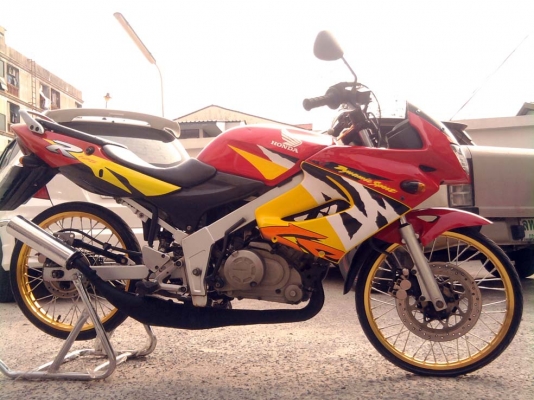 ขออนุญาติขาย HONDA LS 125D NEW มือเดียว สีแดงดำ ล้อทอง ขออนุญาติขาย HONDA LS 125D NEW มือเดียว สีแดงดำ ล้อทอง