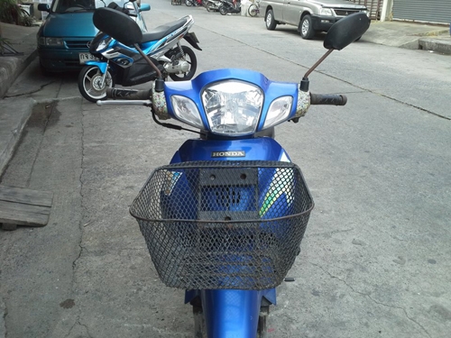 wave 125 s ปี 46 สตาร์ทมือ สีน้ำเงิน สตาร์ทมือใช้ได้ดี รถบ้านเดิมๆเครื่องแน่นๆ เอกสารครบ wave 125 s ปี 46 สตาร์ทมือ สีน้ำเงิน สตาร์ทมือใช้ได้ดี รถบ้านเดิมๆเครื่องแน่นๆ เอกสารครบ