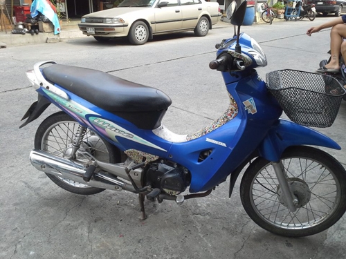 wave 125 s ปี 46 สตาร์ทมือ สีน้ำเงิน สตาร์ทมือใช้ได้ดี รถบ้านเดิมๆเครื่องแน่นๆ เอกสารครบ wave 125 s ปี 46 สตาร์ทมือ สีน้ำเงิน สตาร์ทมือใช้ได้ดี รถบ้านเดิมๆเครื่องแน่นๆ เอกสารครบ