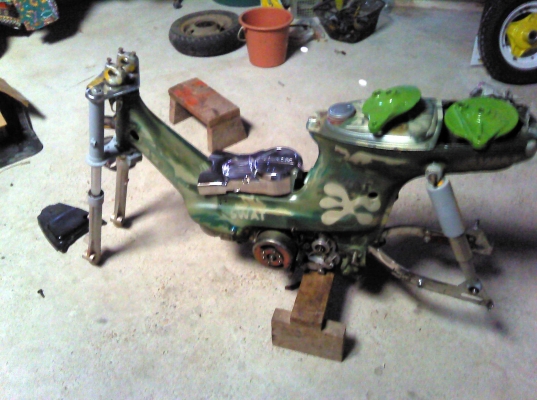 ขายโครงชาลีครับ หรือทั้งคัน สนใจ สบถามที่ 090-7960321