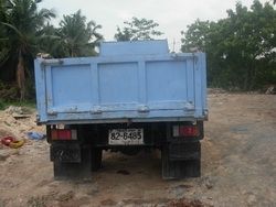 ขายรถบรรทุกหกล้อดั้ม