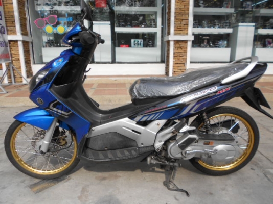 Yamaha Nuvo  สภาพเนียนๆครับ เครื่องดี ฝั่งซ้ายไม่หอน เข้ามาดูก่อน