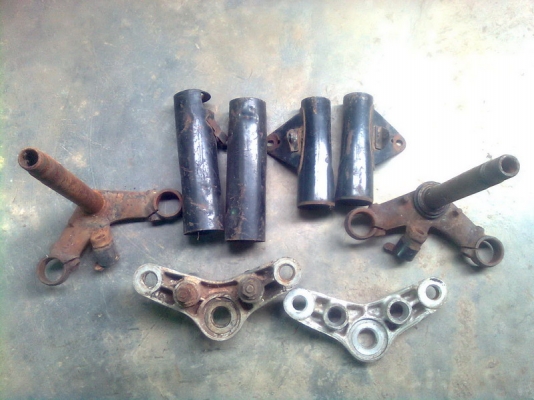 ขายอะไหล่ CD125K นิดหน่อย ขายอะไหล่ CD125K นิดหน่อย