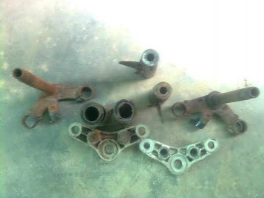 ขายอะไหล่ CD125K นิดหน่อย ขายอะไหล่ CD125K นิดหน่อย