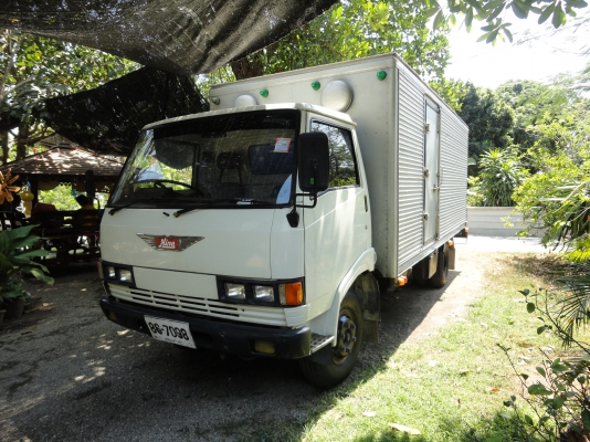 ขาย HINO KM779 เครื่อง 117 แรง ตู้แห้ง ยาว 5.50ม. สภาพสวย พร้อมใช้งาน ขาย HINO KM779 เครื่อง 117 แรง ตู้แห้ง ยาว 5.50ม. สภาพสวย พร้อมใช้งาน