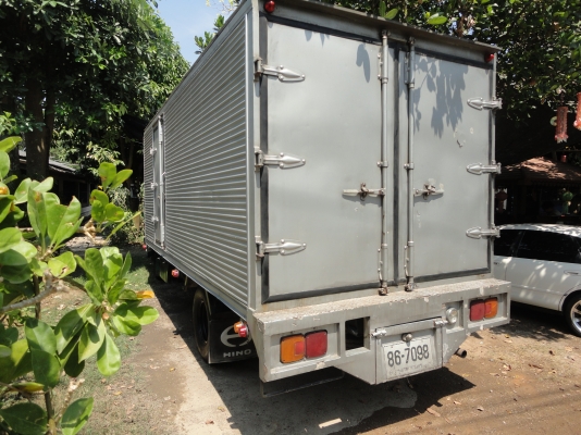 ขาย HINO KM779 เครื่อง 117 แรง ตู้แห้ง ยาว 5.50ม. สภาพสวย พร้อมใช้งาน ขาย HINO KM779 เครื่อง 117 แรง ตู้แห้ง ยาว 5.50ม. สภาพสวย พร้อมใช้งาน