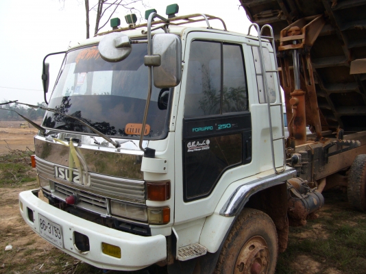 ขายรถ isuzu rocky 195 gear fuller