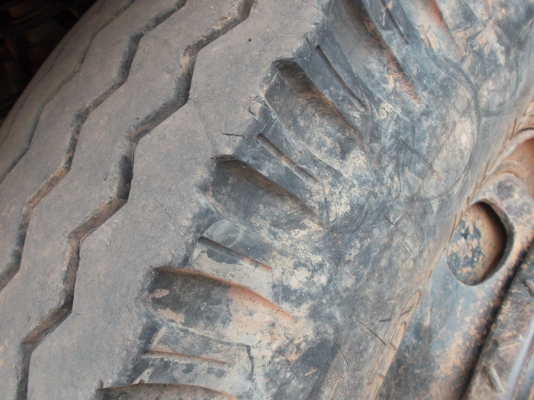 ขายด่วนรถสิบล้อสองเผลาดั้มHINOFM176เคื่อง175เเรงม้า