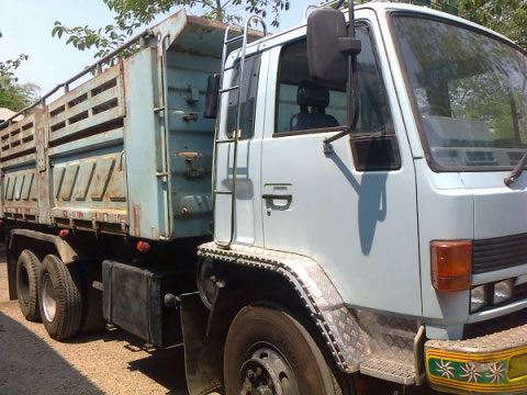 ขาย ISUZU 240นางฟ้าแท้  วางเครื่อง 320แรงม้า กระบะสามมิตรรอลเฉียง สภาพสวยพร้อมใช้ ติดต่อได้ที่คุณ อ๊อฟ พิจิตร 086-737-9991