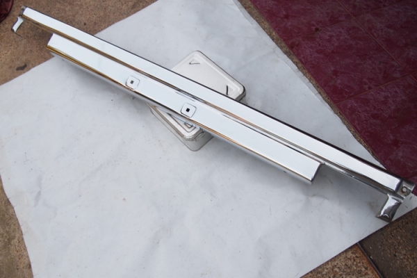 -กันชนหน้า toyota ke70 ไฟเหลี่ยมใหญ่ ได้ของใหม่แกะห่อ เงาๆ