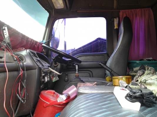 ขายด่วน..รถสิบล้อ ISUZU FVM 200 hp ยูโร 2 รถปี 47 รถสวย สภาพใหม่ ตลอดคัน เครื่องแรง เกียร์เงียบ ประหยัดน้ำมัน สุดคุ้ม.