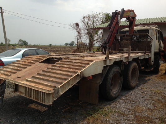 HINO KT725 - 168 HP EH700 รถหางปลาสิบล้อ 2 เพลา ติดเฮี๊ยบครบพร้อมใช้งาน ใช้ลากรถ PC 200 อยู่ครับ วางหัวเก๋ง F18 สภาพดีภายในคอนโซลครบพร้อม พวงมาลัยเพาเวอร์ เบรคทริ๊ปฟี้ ช่วงล่างคัชซีไม่บวม ยางสภาพดี 70\% พร้อมบรรทุกพร้อมใช้งาน เอกสารทะเบียนครบพร้อมโอน ราคาต