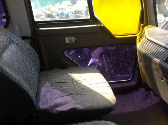 รถน้ำ10ล้อ FN527 TC 2เพลา 6เกียร์ เครื่อง6D16 หัวสวย คัทรีดี ติดต่อ.0861237456 คุณไก่